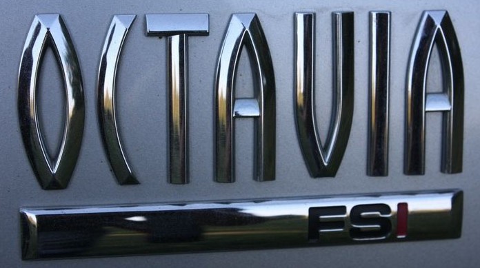 Емблема 5-ї двері `Octavia FSI` Octavia A5