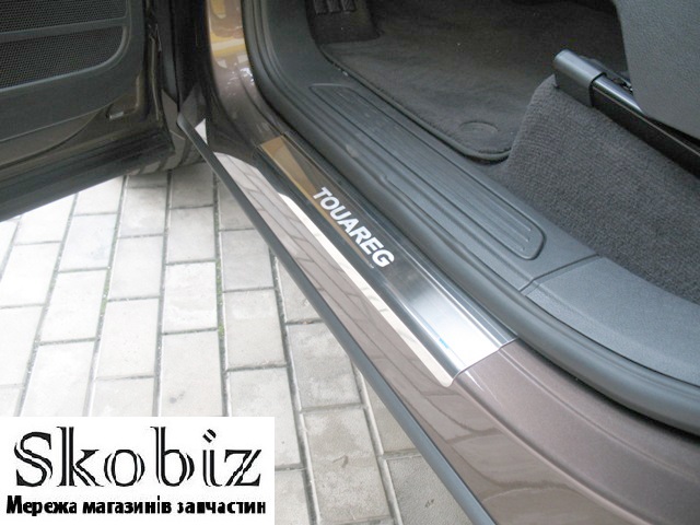 Накладки порогов TOUAREG II 2010- нержавеющая сталь (к-кт 4 шт.)
