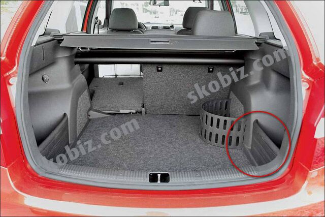 Вещевой отсек багажника боковой Fabia new combi правый