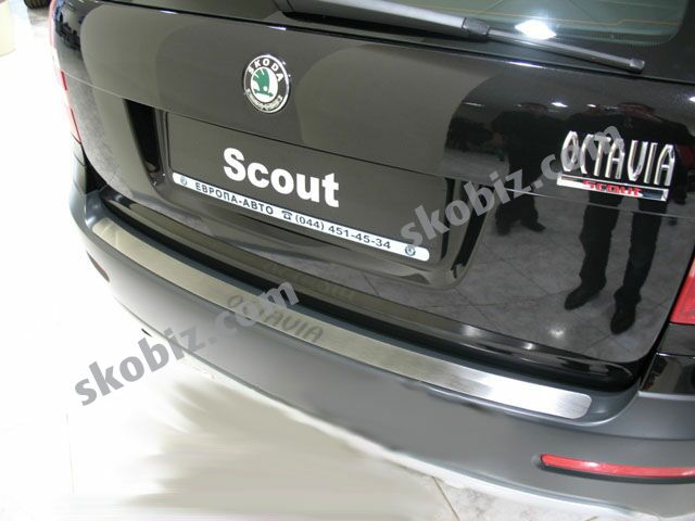 Накладка бампера заднего Octavia A5 рестайл.
