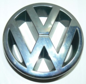 Эмблема VW 125 мм Passat пер.