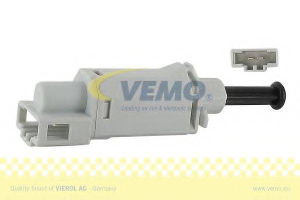 Вимикач, привід зчеплення (Tempomat); Вимикач, привід зчеплення (керування двигуном) VEMO V10-73-0149