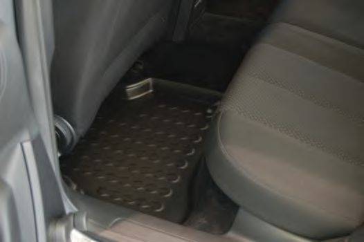 Гумовий килимок із захисними бортами CARBOX 421754000